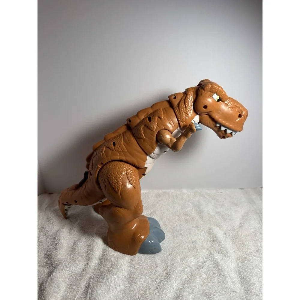T-Rex Fisher Price Mattel 2011 Roaring Moving 20